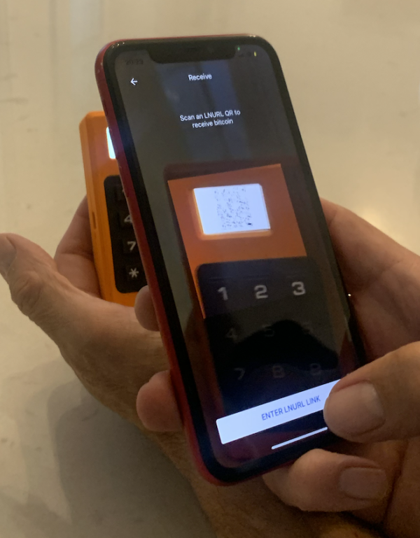 Mit Lightning am Point of Sale Terminal zahlen